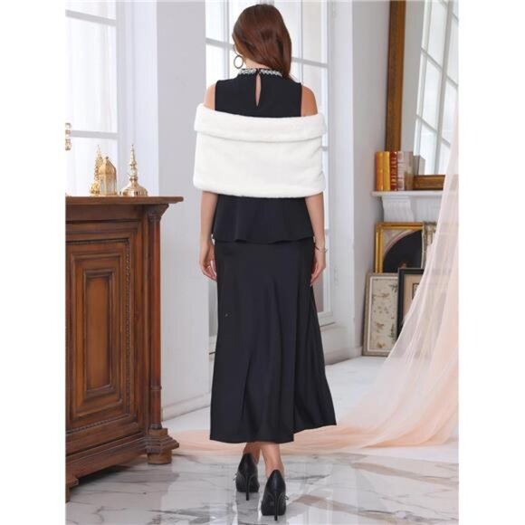 Women's Faux Fur Shawl Wrap Cape White - Picture 4 of 5